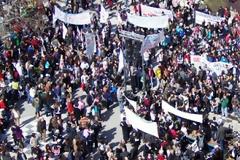 Πλημμύρισε διαδηλωτές κατά του χρυσού η Κομοτηνή!