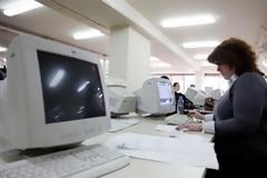 «Εκτός Δημοσίου 150.000 υπάλληλοι για να συνεχιστεί η βοήθεια»