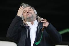Ποιός είδε τον Κομπότη και δεν τον φοβήθηκε