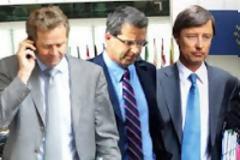 Σταματήστε τον «επιτάφιο των λουκέτων
