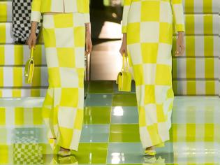 Φωτογραφία για Fashion trend: Τα κίτρινα αξεσουάρ