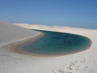 Φωτογραφία για ΔΕΙΤΕ: Η άσπρη έρημος με τις εκατοντάδες λίμνες!