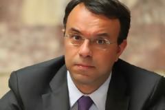 ΥΠΟΙΚ: Μείωση έως 60% στις βουλευτικές συντάξεις