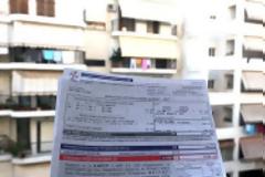 Να διατηρηθεί και φέτος το «χαράτσι» εισηγείται ο Στουρνάρας...!!!