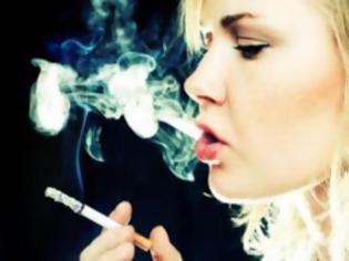 Φωτογραφία για Οι άντρες καπνίζουν όταν είναι χαλαροί, οι γυναίκες όταν έχουν στρες