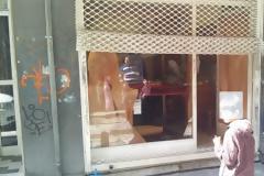 Διάρρηξη κοσμηματοπωλείου στο κέντρο της Ξάνθης. Τράβηξαν την πόρτα με αμάξι!