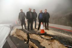 Άρτα: Κατολισθήσεις στη Ροδαυγή