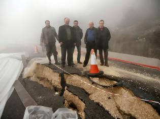 Φωτογραφία για Άρτα: Κατολισθήσεις στη Ροδαυγή