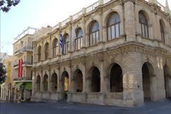 «Φύλλο και φτερό» κάνουν τα οικονομικά του δήμου Ηράκλειου