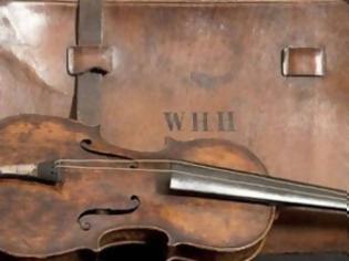 Φωτογραφία για Το βιολί του Τιτανικού βρέθηκε 101 χρόνια μετά το ναυάγιο