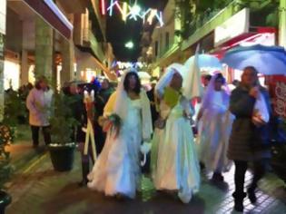 Φωτογραφία για Βόλτα στη νυχτερινή καρναβαλική Πάτρα - Δείτε φωτό και βίντεο