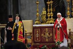 Για πρώτη φορά μετά το Σχίσμα, Οικουμενικός Πατριάρχης σε ενθρόνιση Πάπα
