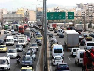 Φωτογραφία για Ομαλά εξελίσσεται η έξοδος των εκδρομέων - 11.000 Ι.Χ. πέρασαν χθες τα διόδια Ελευσίνας μέσα σε 4 ώρες!