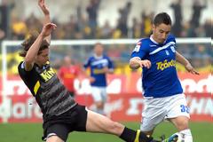 Ήττα με... άμυνα «χωνί» (2-0)
