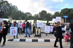 Αναλήψεις μέχρι 600 ευρώ από τα ΑΤΜ στην Κύπρο