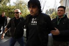 Ολονύχτιο θρίλερ με τον Ριζάι στις φυλακές Μανδρίνου - Κρατά ομήρους - Έτοιμες να επέμβουν ομάδες ΕΚΑΜ από την Πάτρα και την Αθήνα