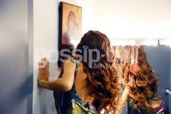 Το τάμα της τραγουδίστριας - Δείτε τι κάνει η Πάολα λίγο πριν βγει στην Πίστα!