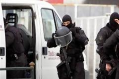 Επέμβαση των ΕΚΑΜ αυτή την ώρα στις φυλακές Μαλανδρίνου