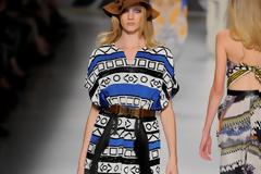 Fashion trend: Printed τοπ