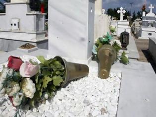 Φωτογραφία για Φάρσαλα: Ιερόσυλοι ξήλωσαν τα καντήλια από δύο νεκροταφεία