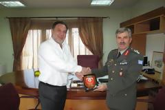 Στο Δήμαρχο Ηρακλείου ο Υποστράτηγος Γ. Μαυρομανωλάκης