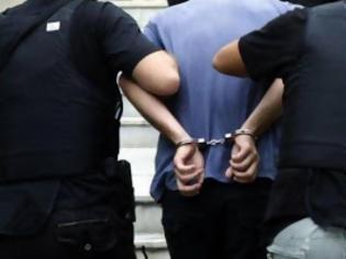 Φωτογραφία για Βόλος: Σύλληψη τριών δραστών που λήστεψαν ανήλικους