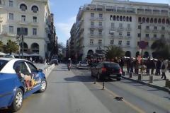 Από βεγγαλικό η «έκρηξη» στη Μητροπόλεως