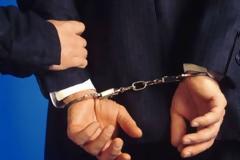 Εύβοια: Χειροπέδες σε 49χρονο επιχειρηματία που χρωστούσε πάνω από ένα εκατ. ευρώ