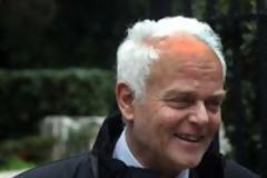 Τι θα γίνει με τις απολύσεις στο δημόσιο και το 