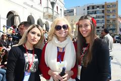 Πατρινό Καρναβάλι 2013: H Aγγελική Νικολούλη στην εξέδρα των επισήμων!