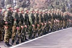 12 μήνες ο στρατός με υποχρεωτική θητεία στα 18!