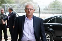 Σαρρής εφ όλης της ύλης