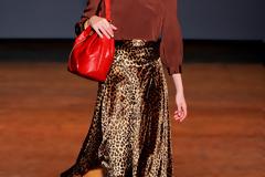 Red & leopard: Ένας μοδάτος συνδυασμός