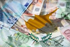 Νίπτει τας χείρας της η Κομισιόν για την απόφαση του Eurogroup