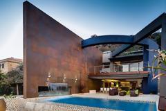 Constantia Kloof House από τους Nico van der Meulen Architects