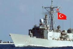 Bόλτες στο Αιγαίο «έκοβε» το πρωί τουρκική κορβέτα - Έφτασε μέχρι και τη Τζια