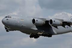Μεταγωγικό της RAF γεμάτο χρήματα στέλνει η Βρετανία στην Κύπρο