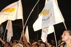 H επόμενη ημέρα στην Κύπρο μετά το πανηγυρικό «όχι»