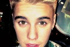 Ο Bieber ξύρισε το... ανύπαρκτο μουστάκι του