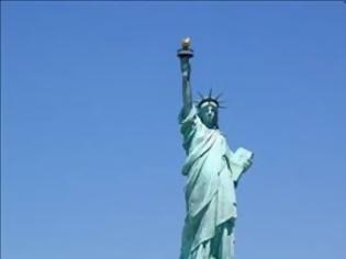 Φωτογραφία για Το Άγαλμα της Ελευθερίας θα ξανανοίξει για το κοινό στις 4 Ιουλίου