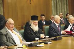 Ο Αρχιεπίσκοπος που τιμά την Ορθοδοξια ! (...o της Κύπρου βεβαίως)