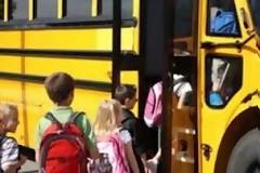 Θεσσαλονίκη: Διεκόπη η μεταφορά μαθητών με λεωφορεία