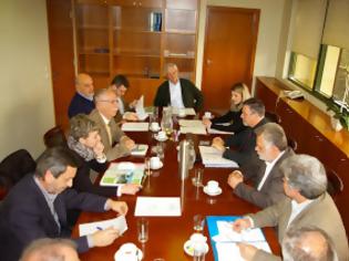 Φωτογραφία για Ευρεία σύσκεψη στο ΥΠΕΚΑ για τα μείζονα θέματα της Πάτρας - Τι είπαν με τον Υπουργό, Δήμαρχος και Αντιδήμαρχοι