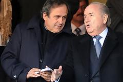 Και η κόντρα Πλατινί με Μπλάτερ καλά κρατεί