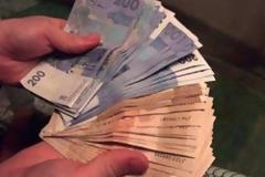 Φραγμό στα μπόνους των τραπεζιτών από τη Ευρωπαϊκή Ένωση