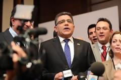 Διχάζει την αντιπολίτευση ο μεταβατικός πρωθυπουργός