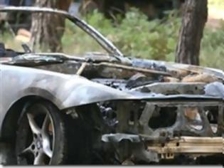 Φωτογραφία για Πάτρα: Έκαψαν το αυτοκίνητο γνωστού γιατρού - Δεχόταν απειλές