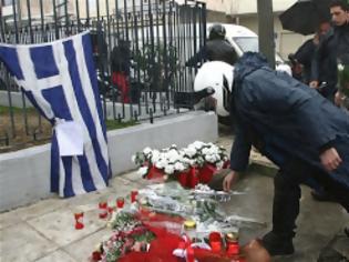 Φωτογραφία για Σε δύο φορές ισόβια οι τρεις κατηγορούμενοι της δολοφονίας αστυνομικών στου Ρέντη