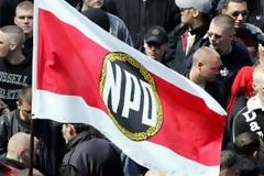 Η γερμανική κυβέρνηση «δεν θα συμμετάσχει» στη διαδικασία για απαγόρευση του νεοναζιστικού κόμματος NPD