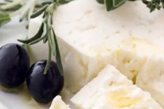 Απαγορευτικούς δασμούς μέχρι και 180% επιβάλλει σε ελληνικά προϊόντα η Τουρκία